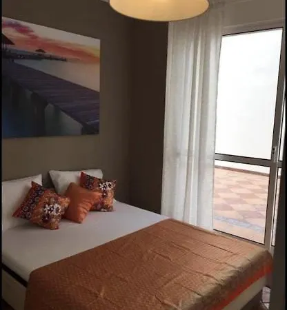 2 Chambres Et 1 Canape Lit Situe *