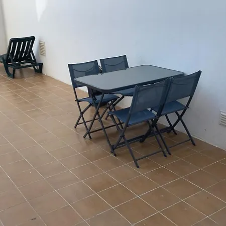 アパート 2 Chambres Et 1 Canape Lit Situe アルマカオ・デ・ペラ